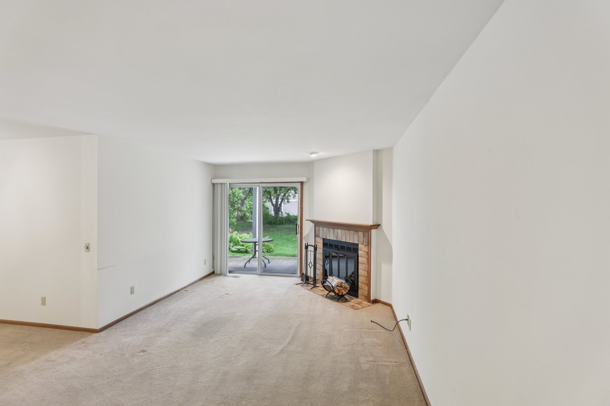 E Oakbridge Way-S1707-010.jpg