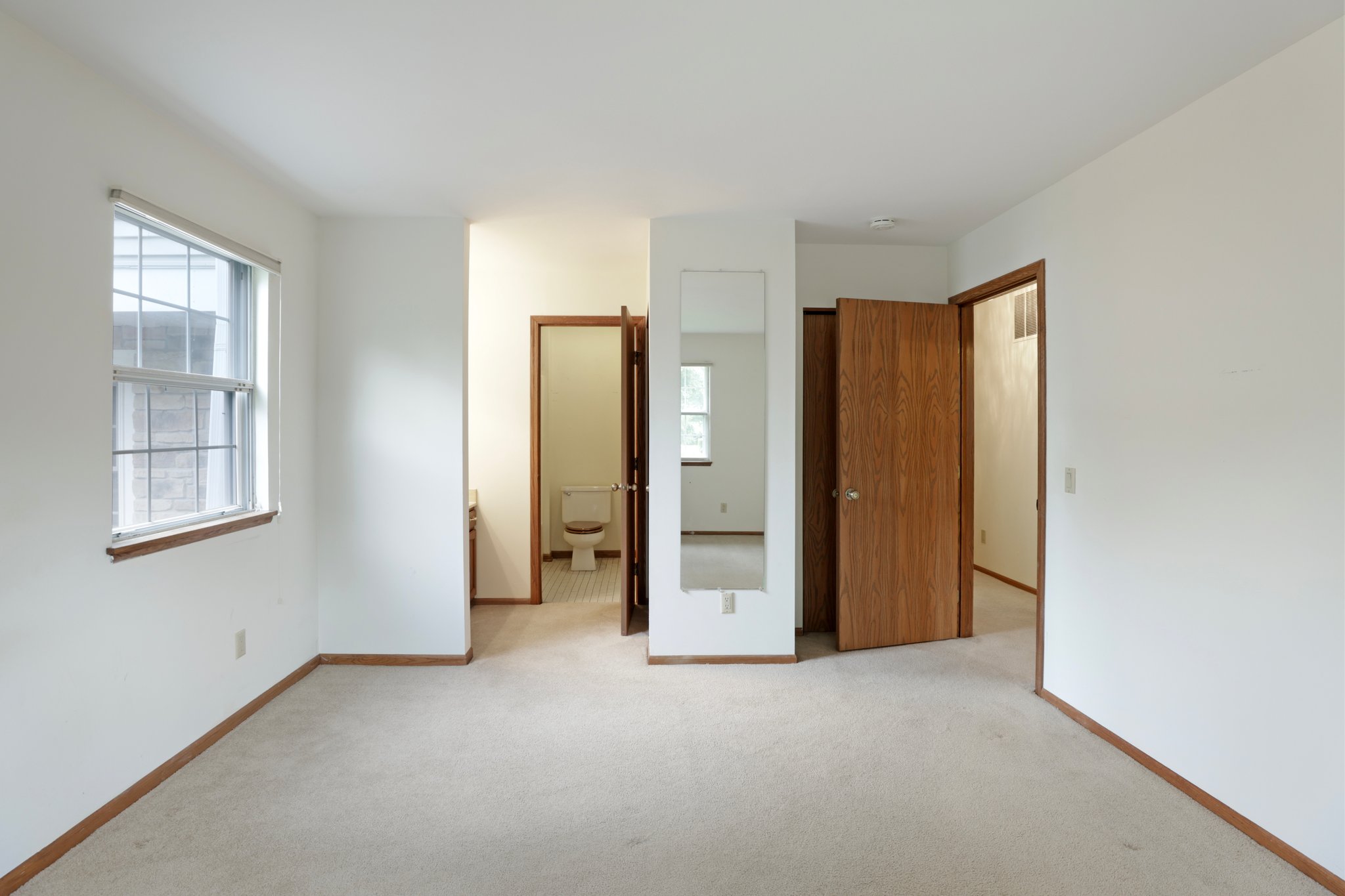 E Oakbridge Way-S1707-023.jpg