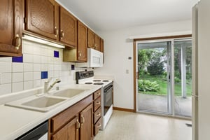 E Oakbridge Way-S1707-016.jpg