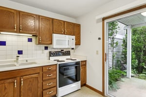 E Oakbridge Way-S1707-017.jpg