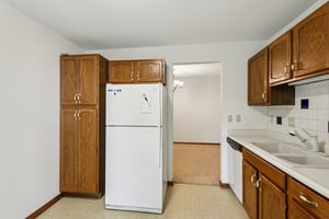 E Oakbridge Way-S1707-019.jpg