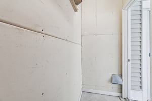 E Oakbridge Way-S1707-020.jpg