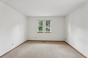 E Oakbridge Way-S1707-022.jpg