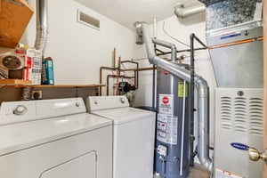 E Oakbridge Way-S1707-032.jpg