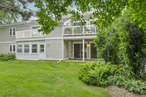 E Oakbridge Way-S1707-036.jpg