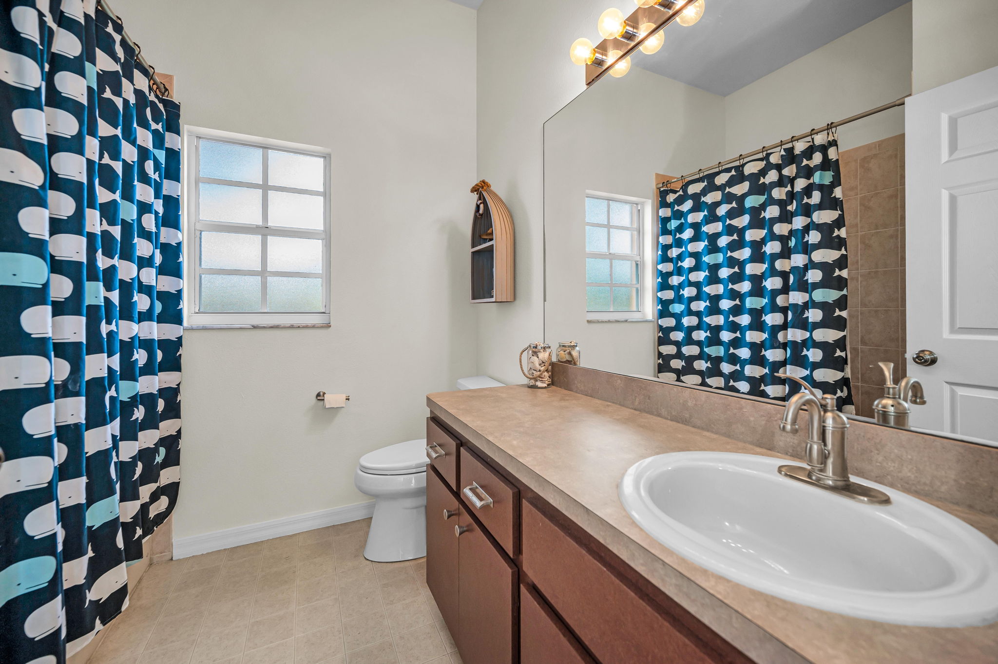 First Floor Bathroom2
