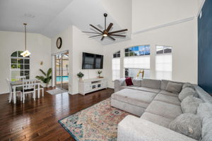 Living Room4