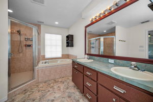Upper Level Primary Bathroom1a