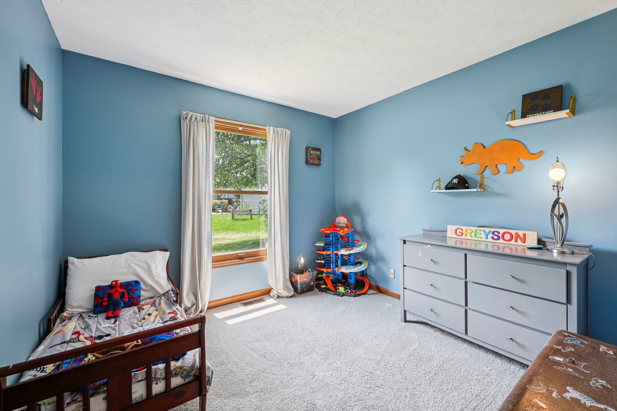 Bayridge Dr-1206-018.jpg