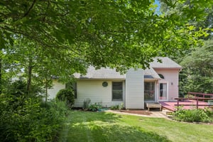 Bayridge Dr-1206-030.jpg