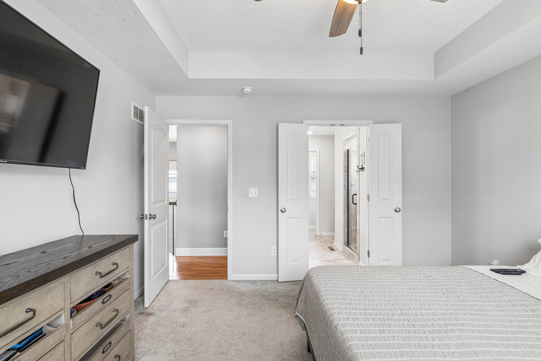 7831 N Walrond Ave_015.jpg