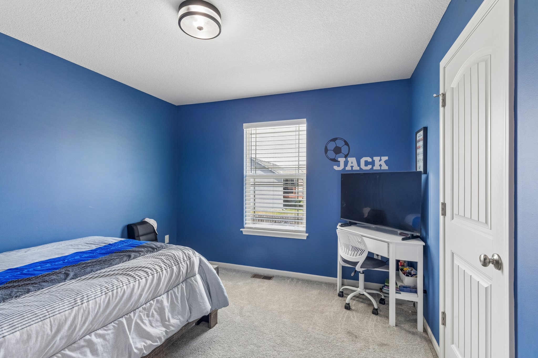 7831 N Walrond Ave_022.jpg