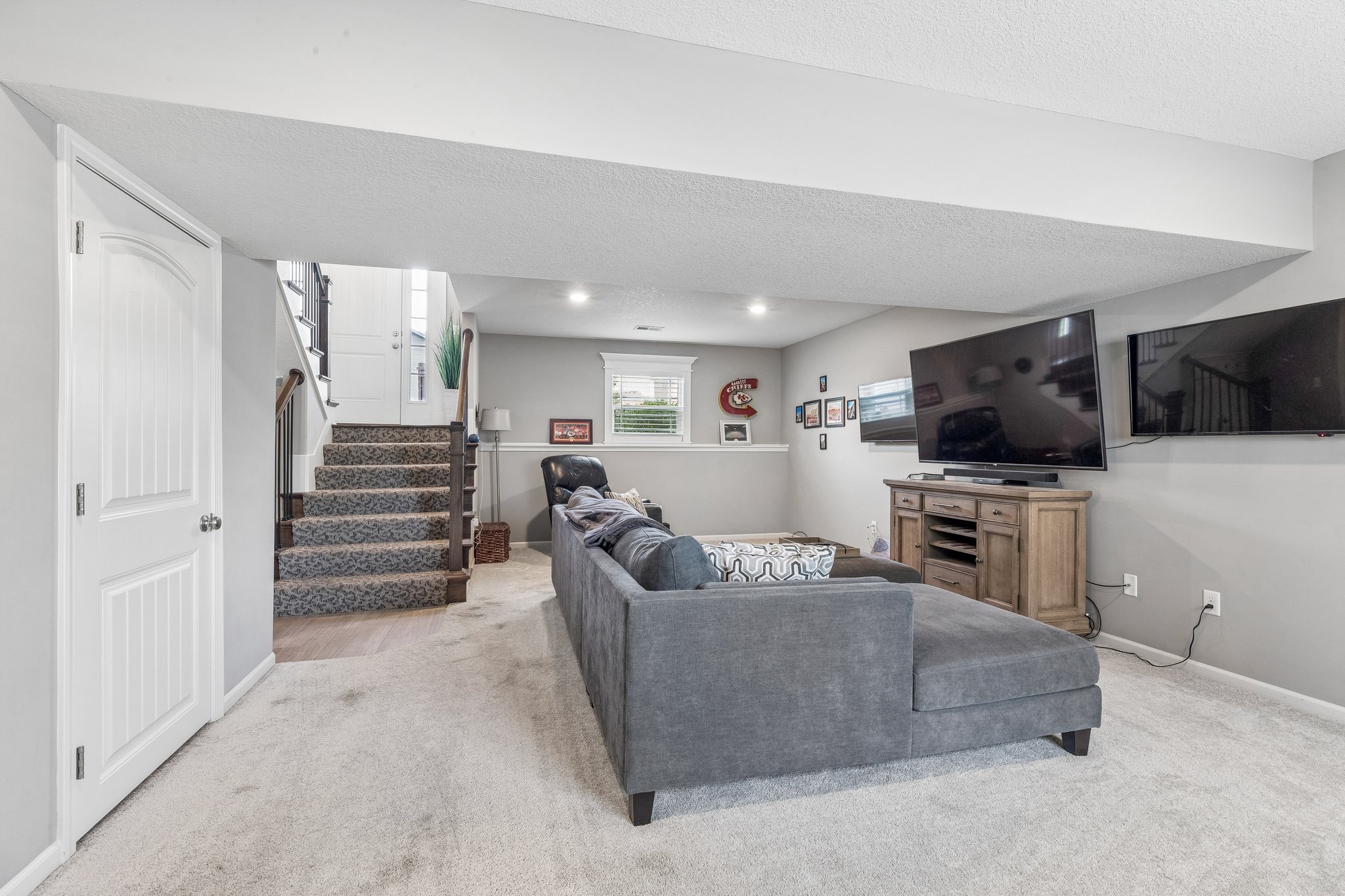 7831 N Walrond Ave_026.jpg