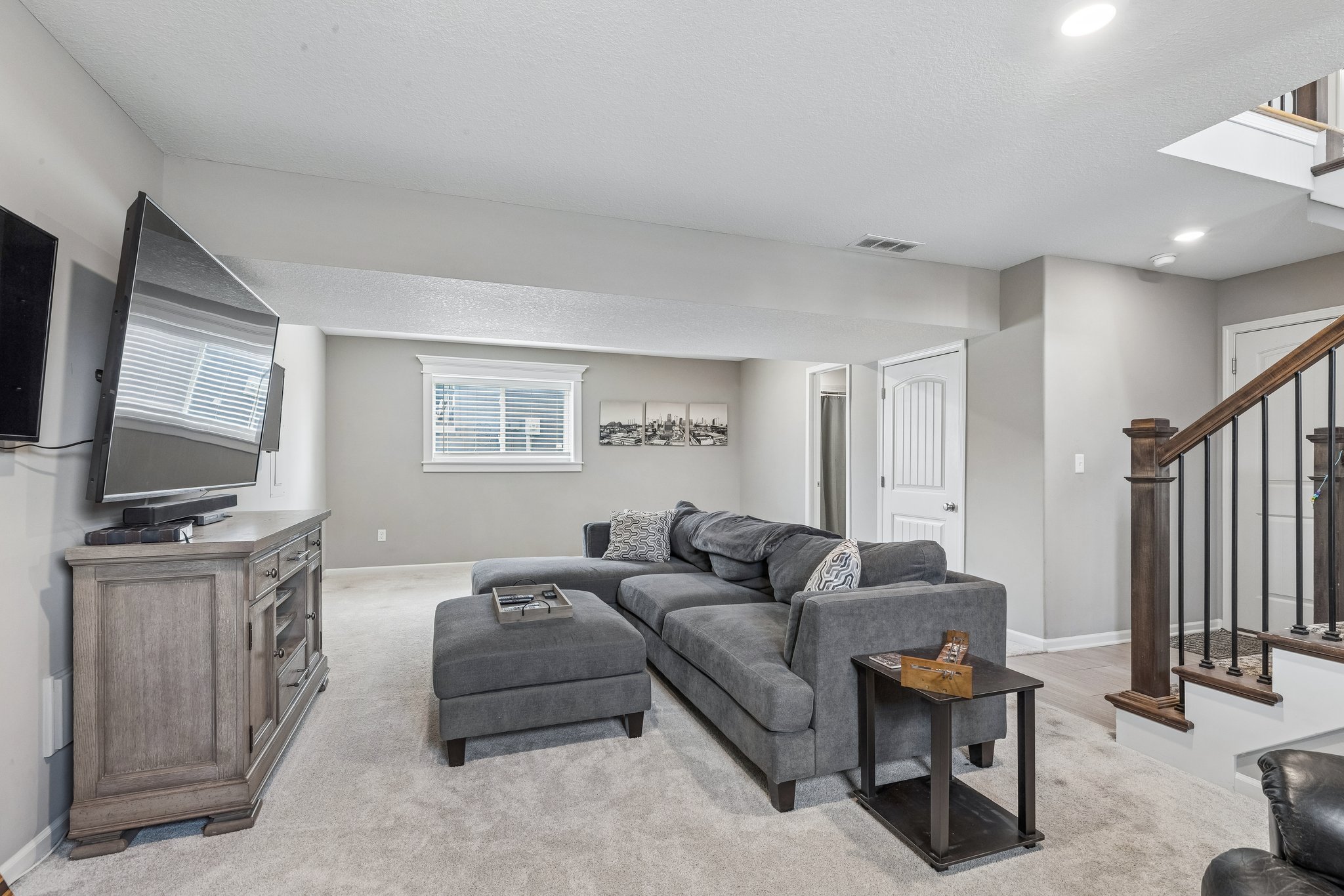 7831 N Walrond Ave_028.jpg