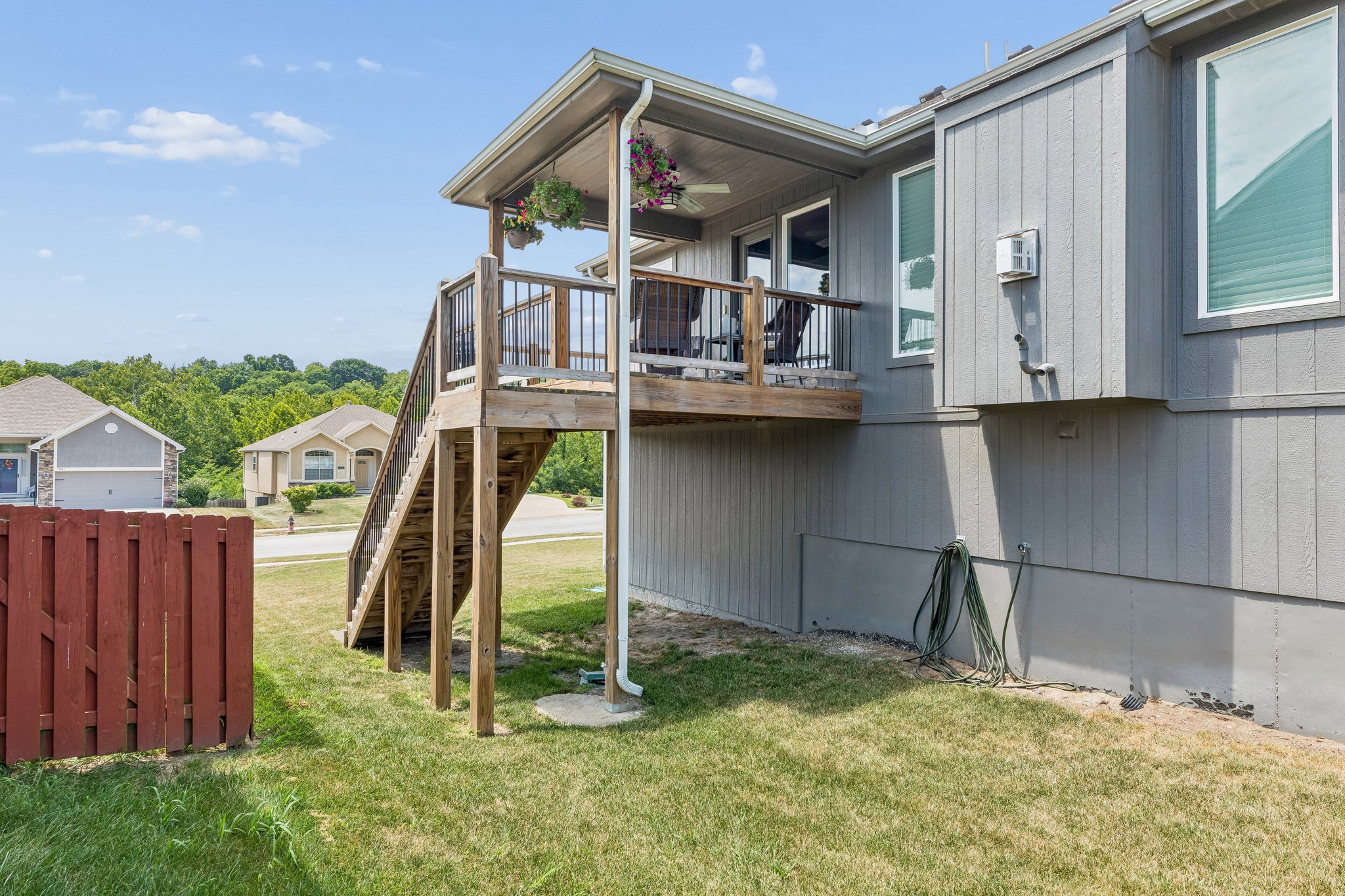 7831 N Walrond Ave_033.jpg