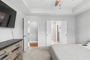 7831 N Walrond Ave_015.jpg