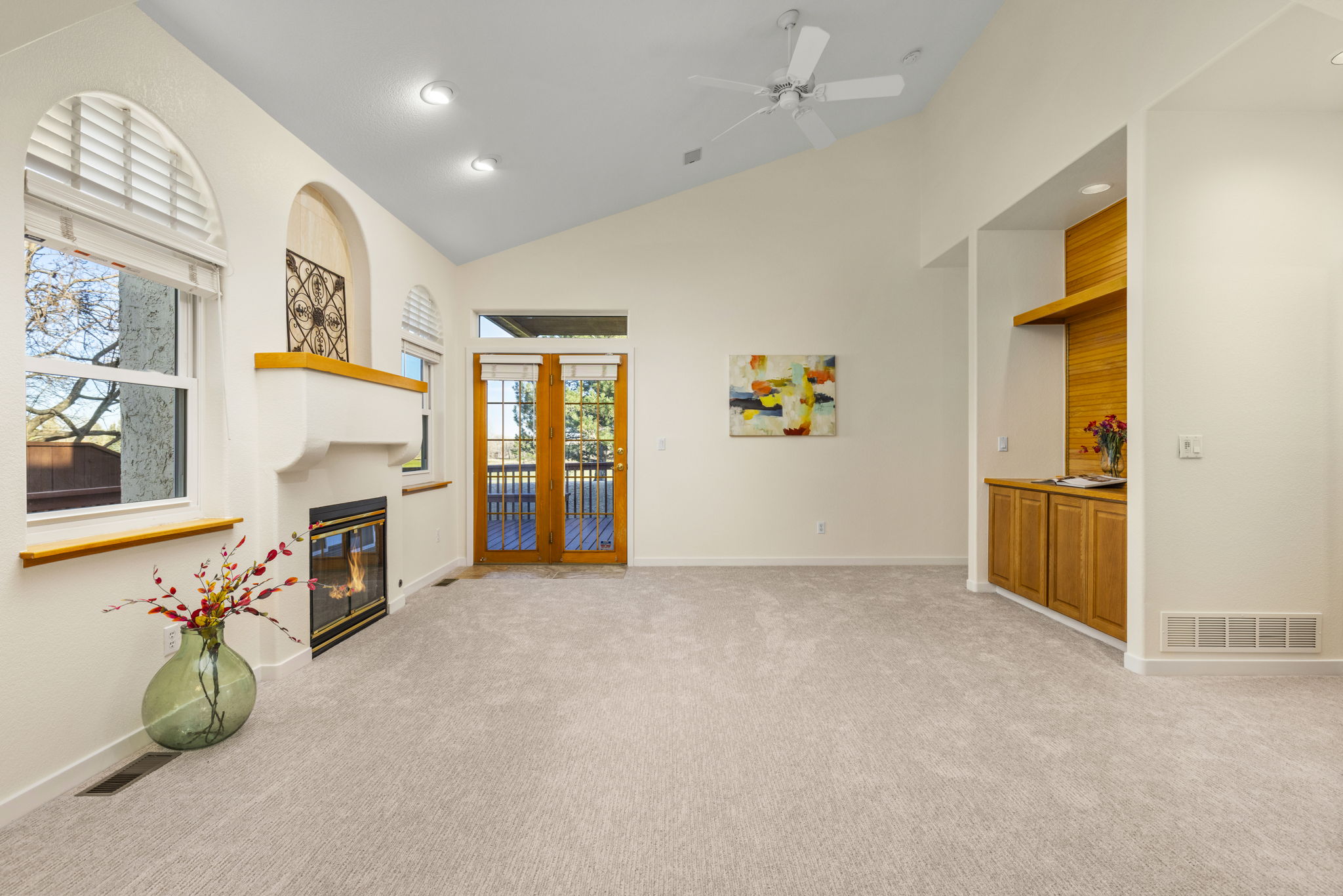 Fine craftmanship and wood details throughout