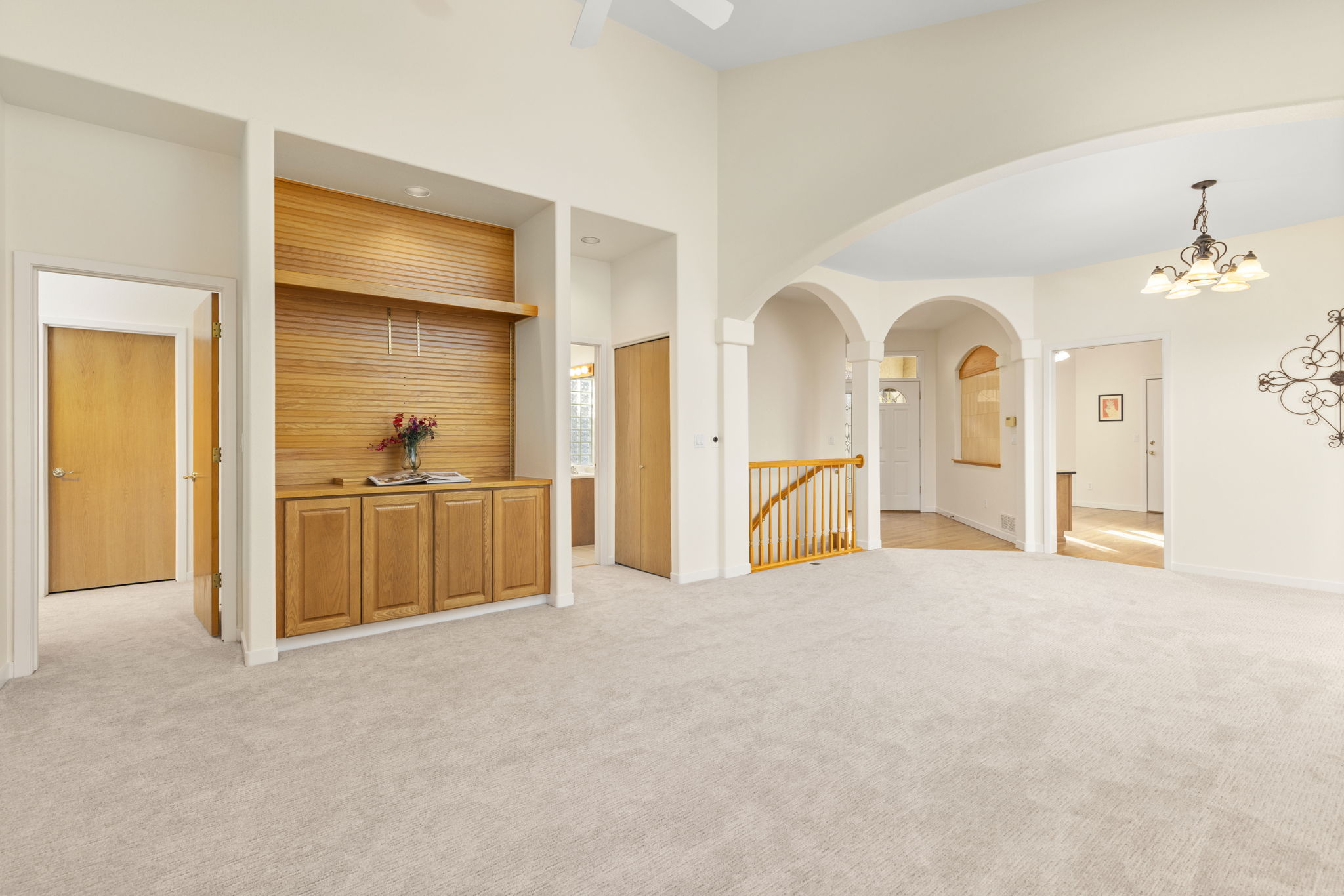 Fine craftmanship and wood details throughout