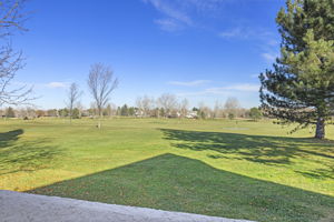 Peace and tranquility unencumbered, and no neighbors behind!