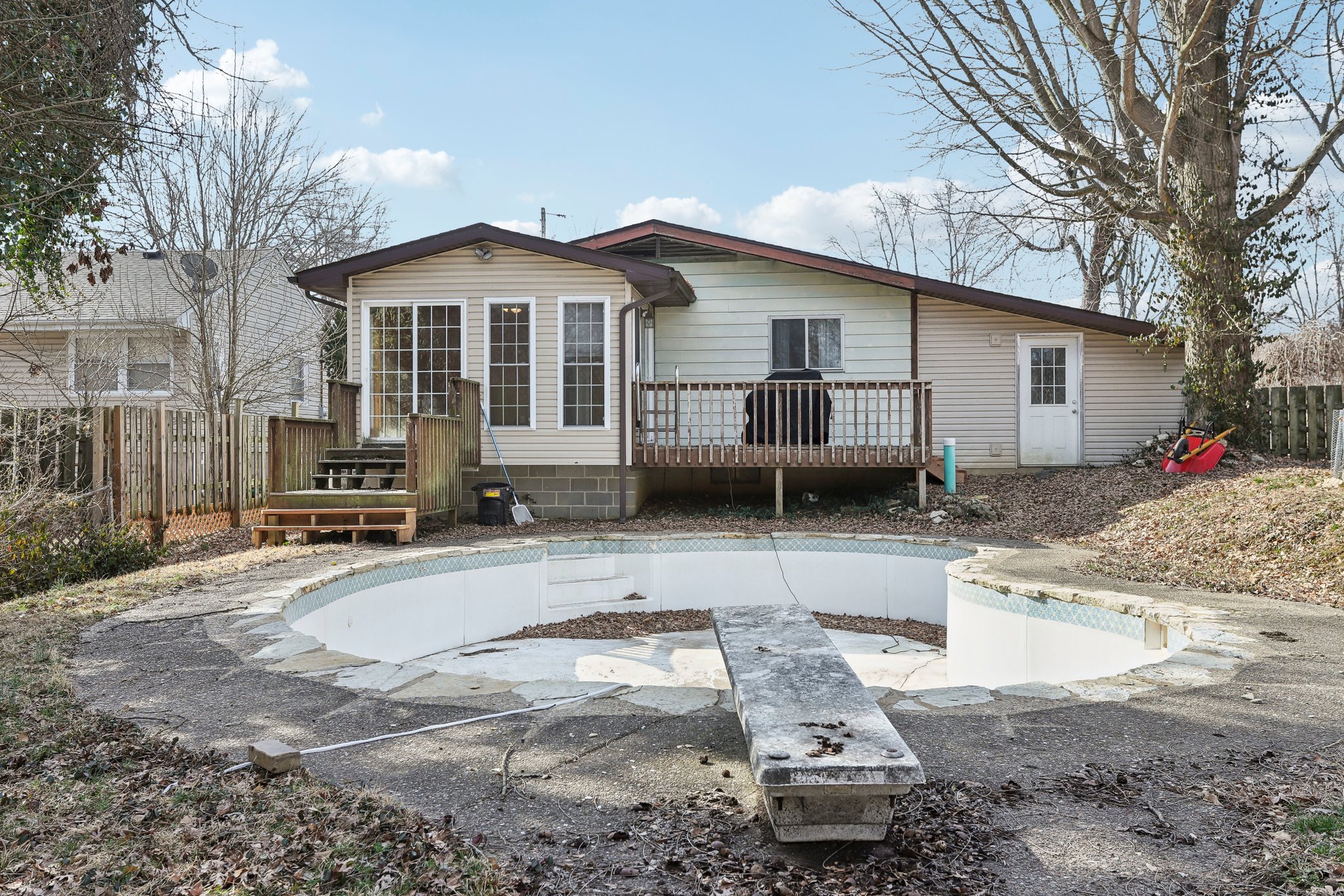 E Woodland Dr-028.jpg