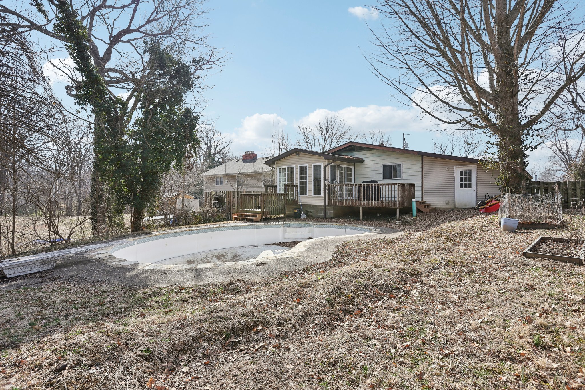E Woodland Dr-030.jpg