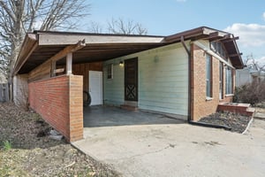 E Woodland Dr-004.jpg