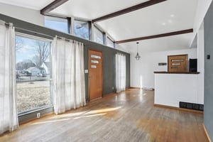 E Woodland Dr-005.jpg