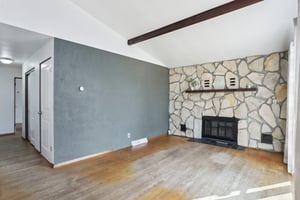 E Woodland Dr-008.jpg