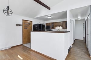 E Woodland Dr-010.jpg