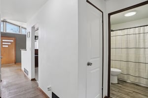 E Woodland Dr-014.jpg