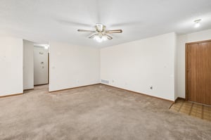 9864 - 7841 Freeman Ave_009.jpg