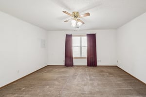 9864 - 7841 Freeman Ave_021.jpg