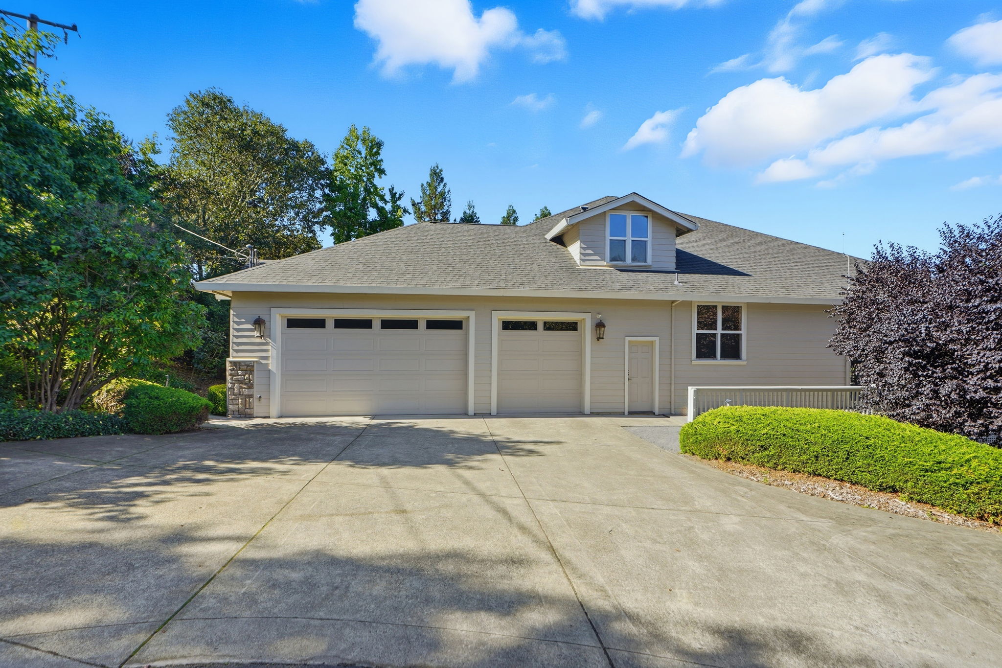 001_F8_7842 Joyce Dr