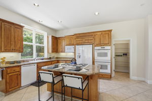 014_F8_7842 Joyce Dr