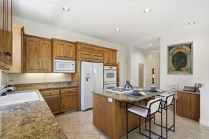 015_F8_7842 Joyce Dr