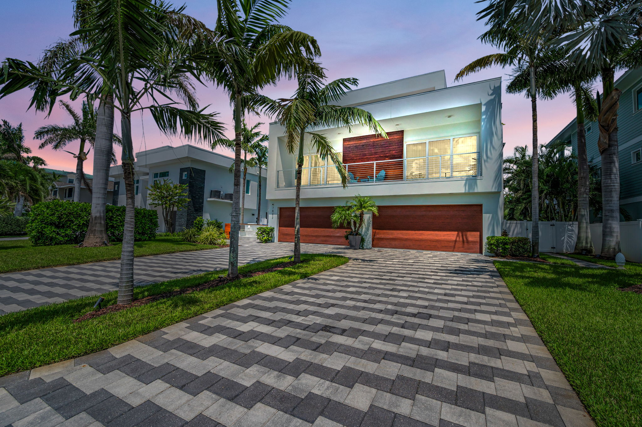 Front Exterior7