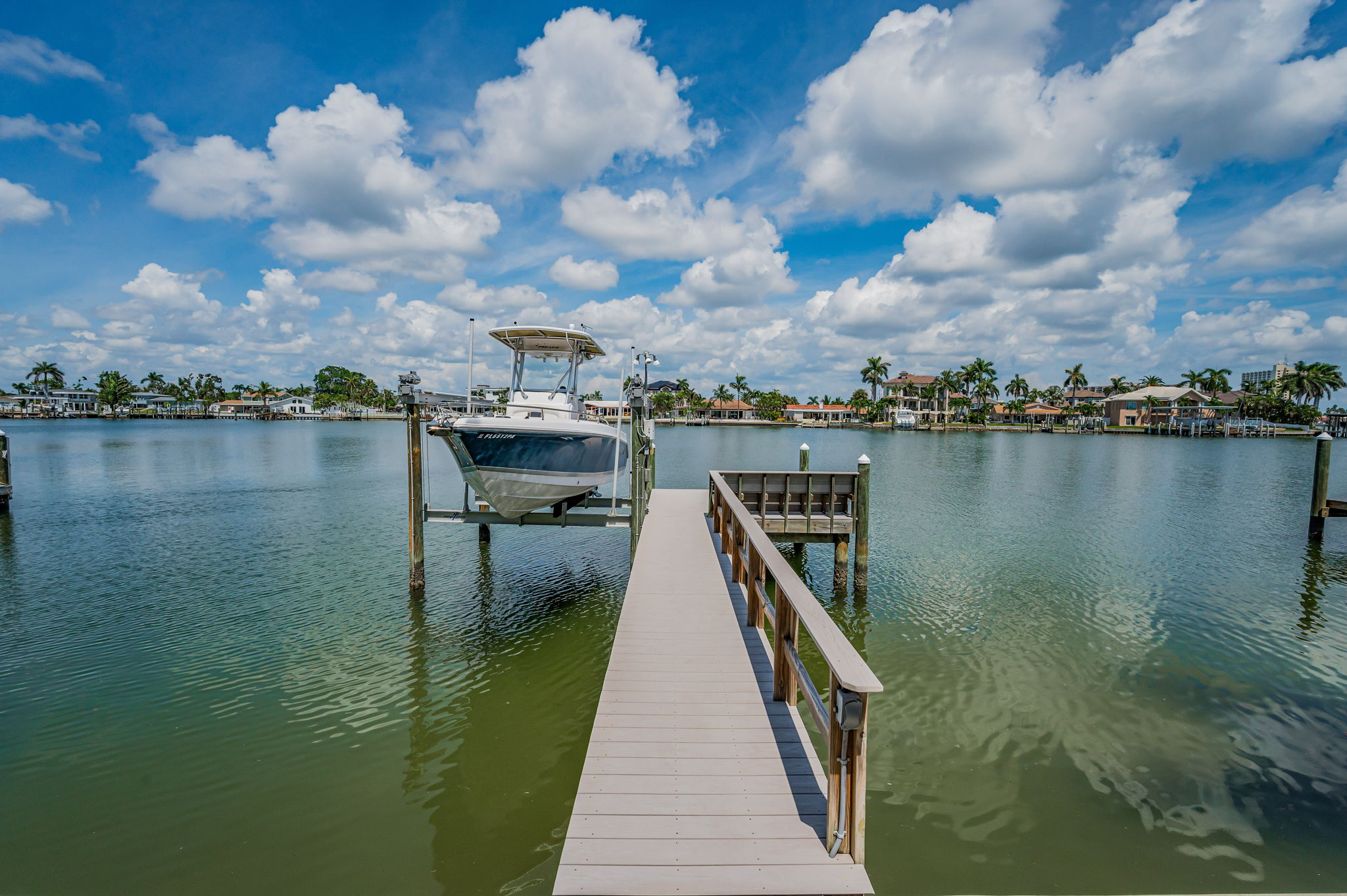 Dock1
