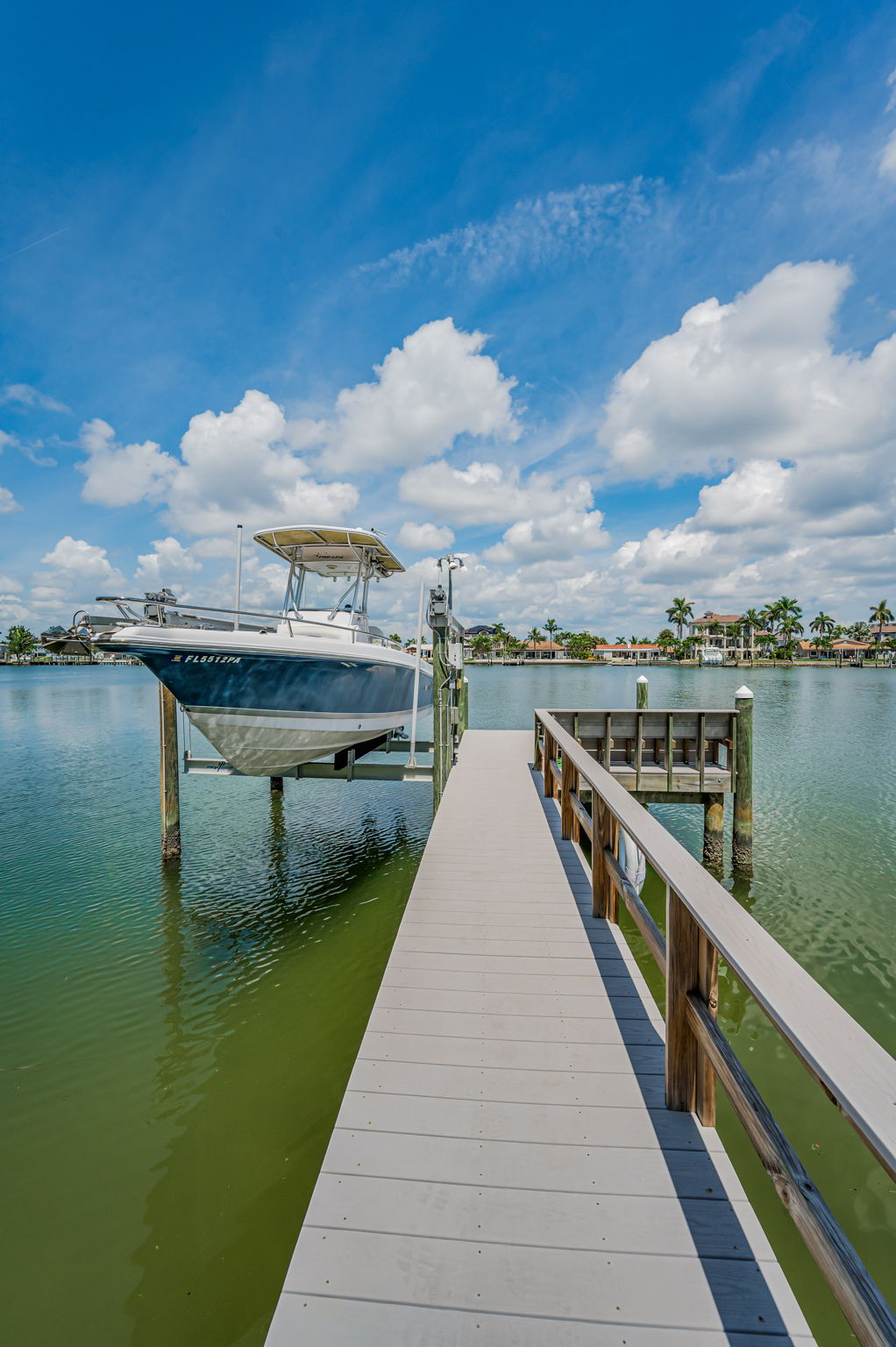 Dock2