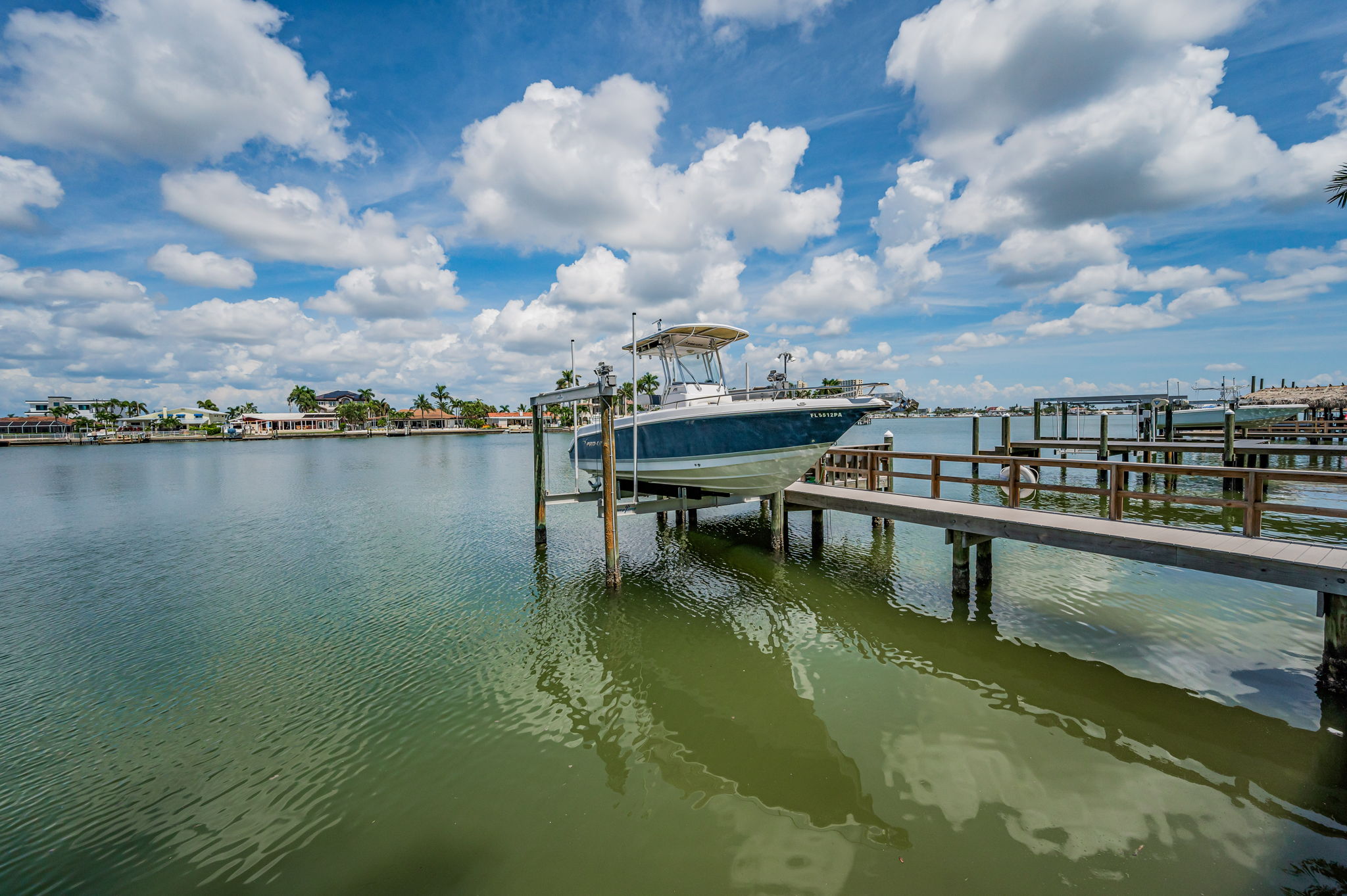Dock10