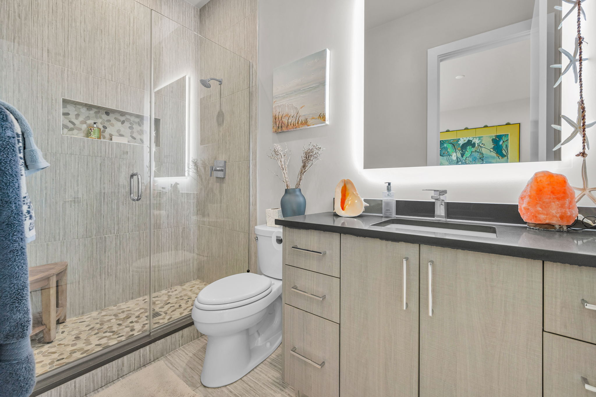 Main Level Guest Bathroom1