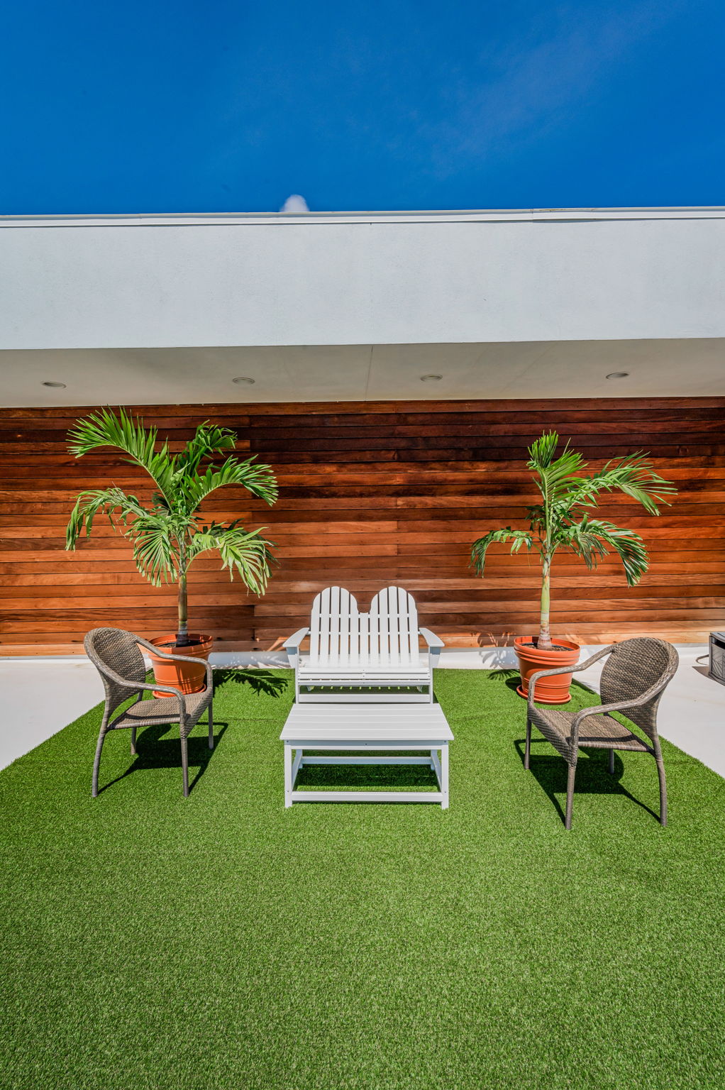 Sun Deck2