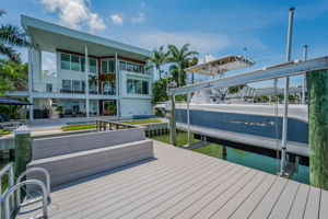 Dock8