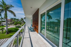 Main Level Guest Bedrooms Balcony7