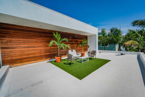 Sun Deck4