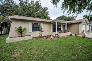 Front Exterior3