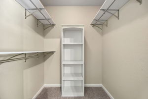 Walk-in Closet