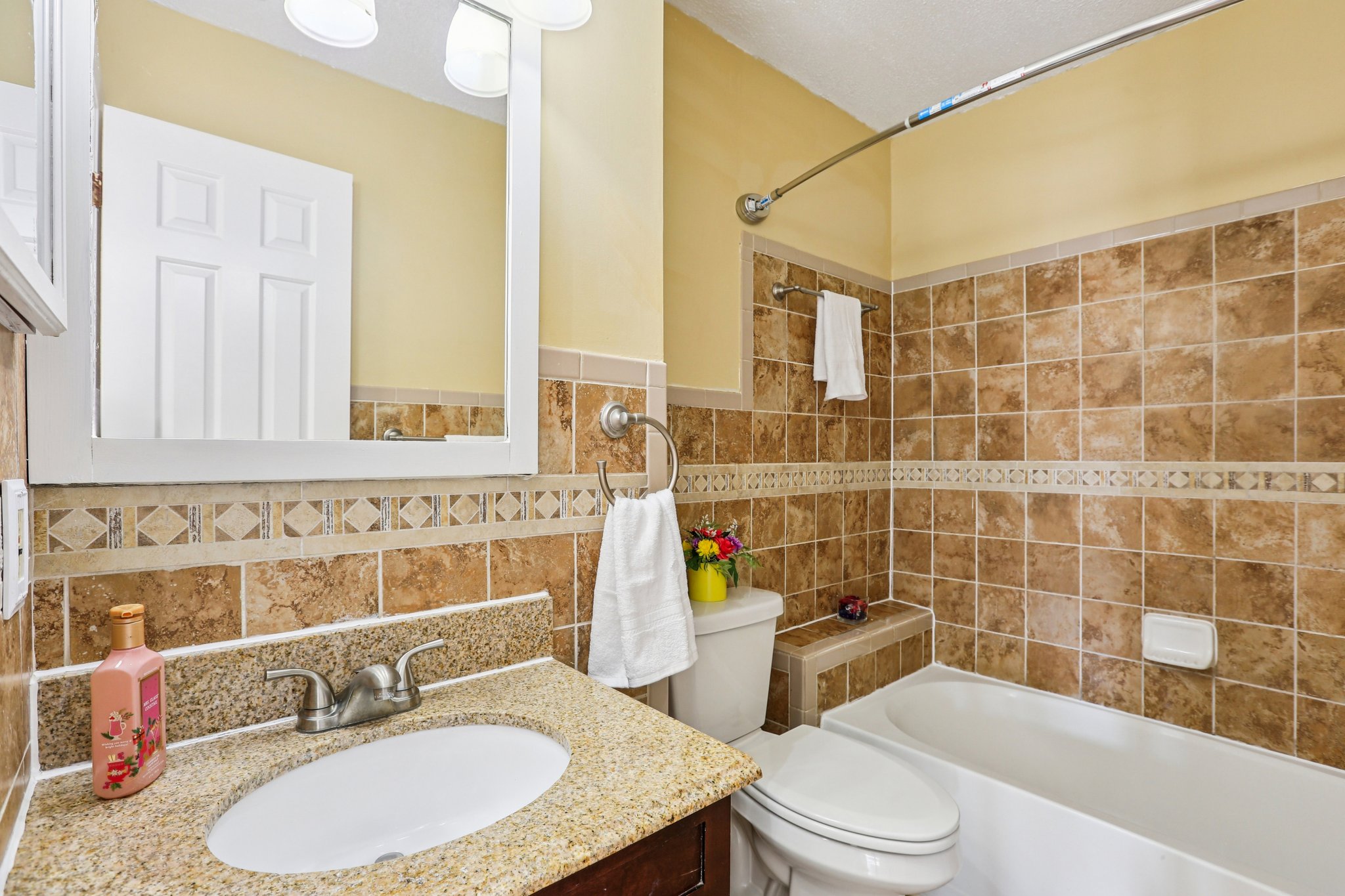 Old Farm Ln-S0801-015.jpg