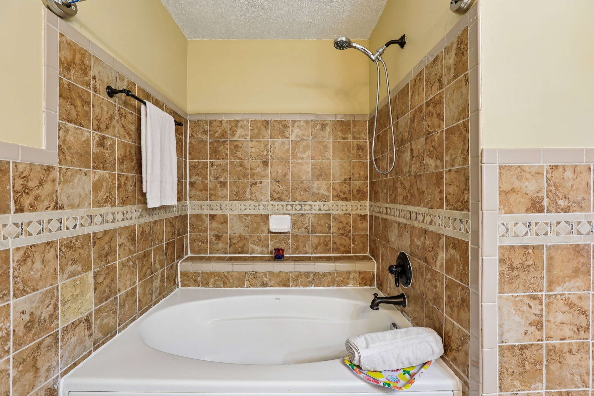 Old Farm Ln-S0801-021.jpg