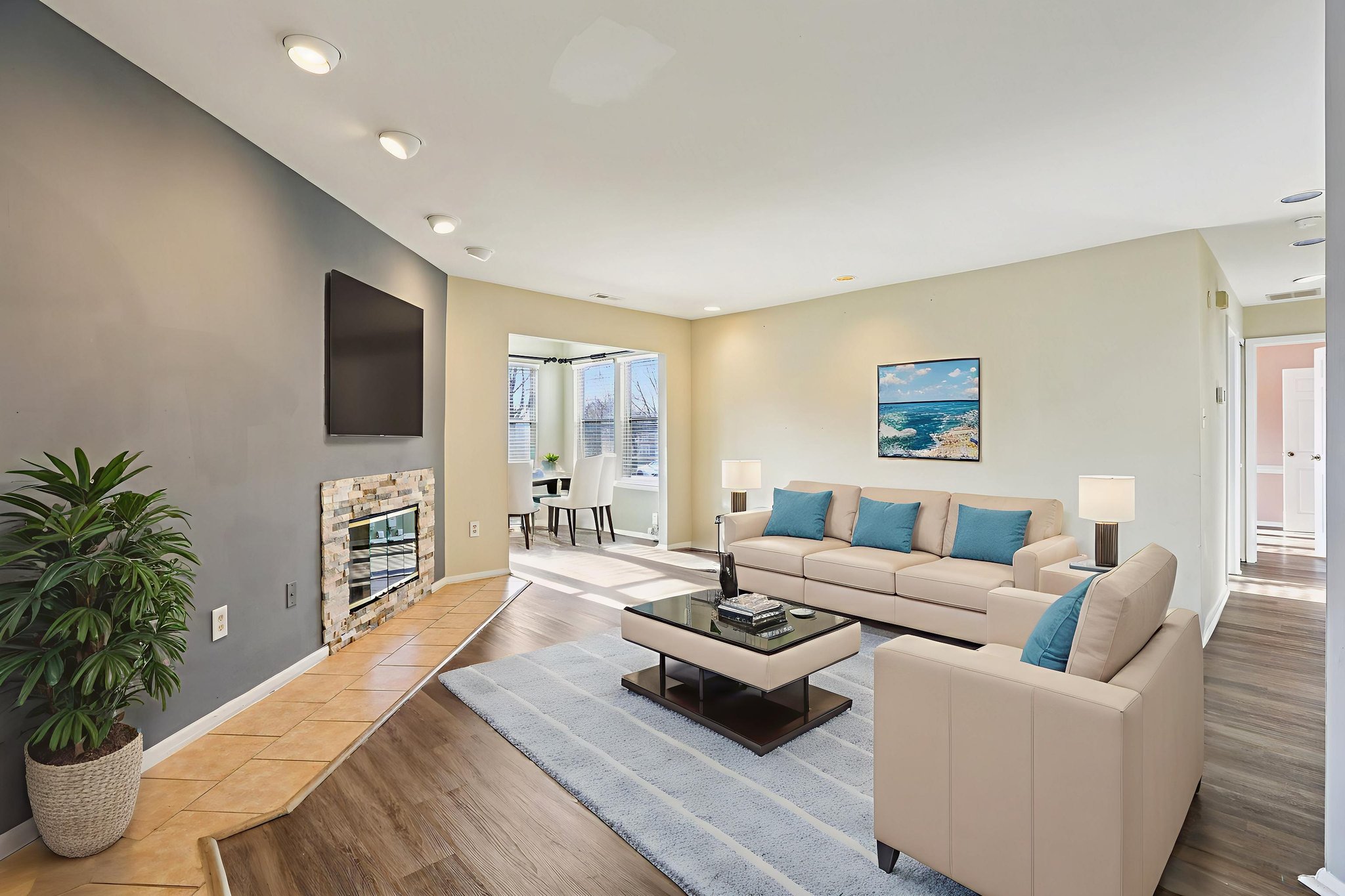 Old Farm Ln-S0801-008 virtually staged.jpeg