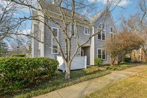 Old Farm Ln-S0801-002.jpg